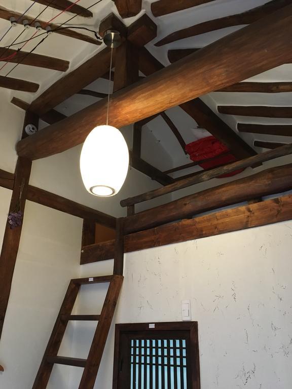 Ginkgo Tree Guesthouse จอนจู ภายนอก รูปภาพ